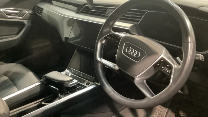 2022 Audi E-tron