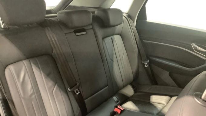 2022 Audi E-tron