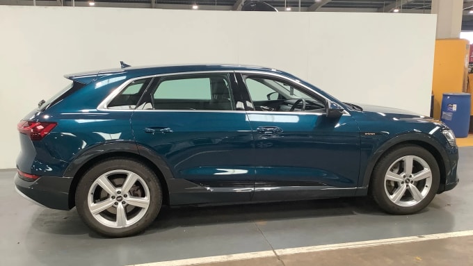 2022 Audi E-tron