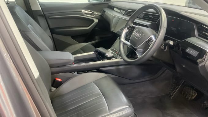 2022 Audi E-tron