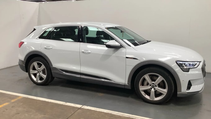 2022 Audi E-tron