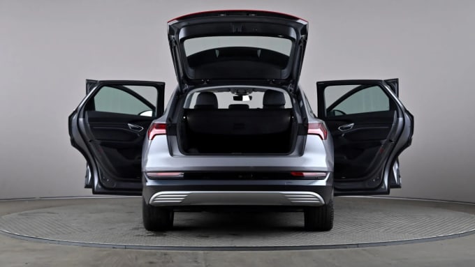 2022 Audi E-tron