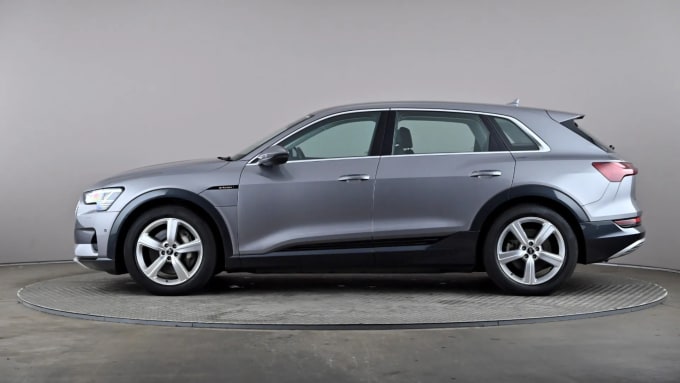 2022 Audi E-tron