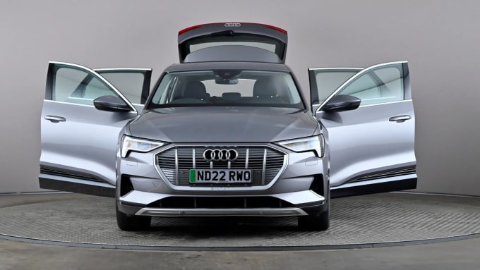2022 Audi E-tron