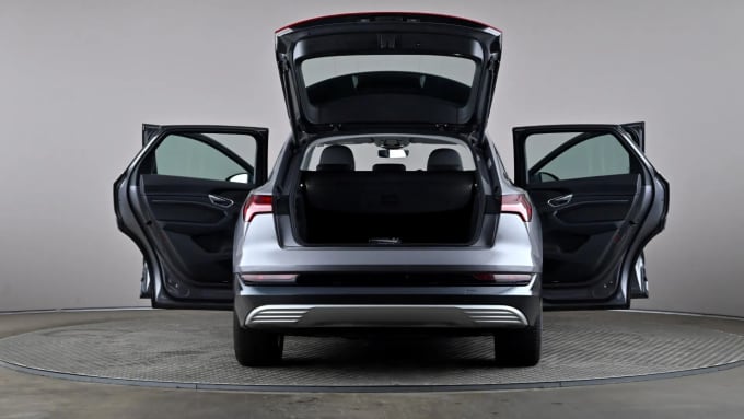 2022 Audi E-tron