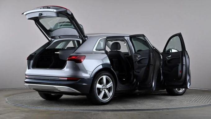 2022 Audi E-tron