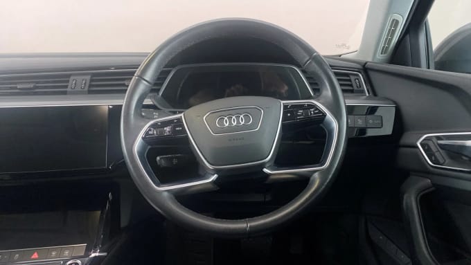 2022 Audi E-tron
