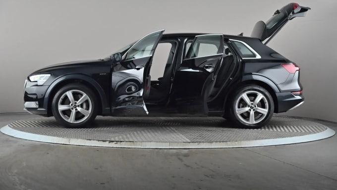 2022 Audi E-tron