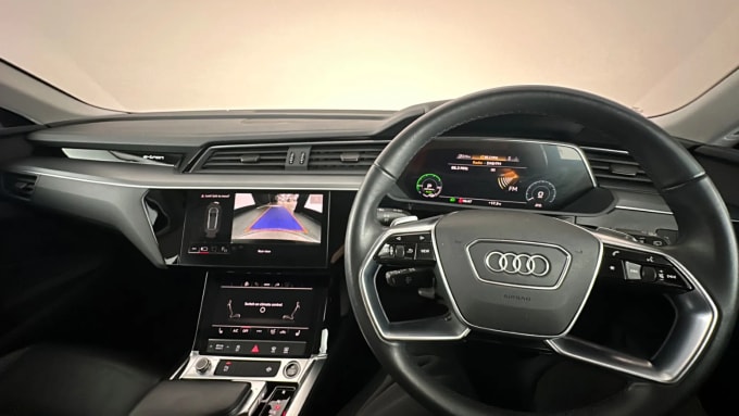 2022 Audi E-tron