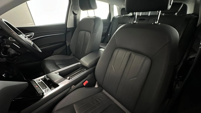 2022 Audi E-tron