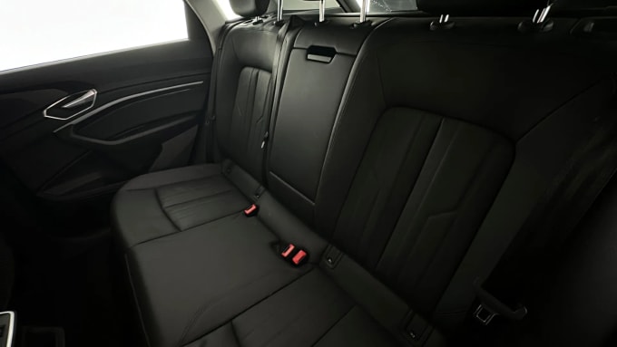 2022 Audi E-tron