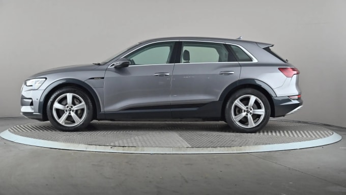 2022 Audi E-tron
