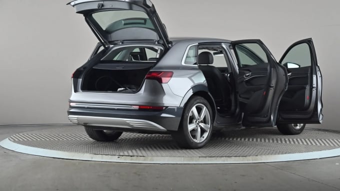 2022 Audi E-tron