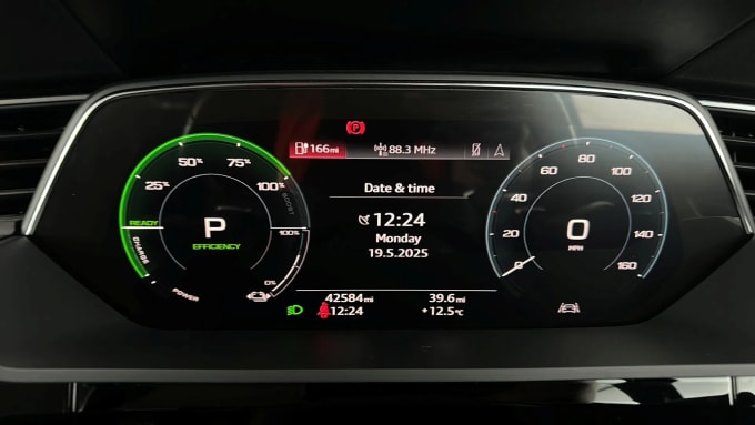 2022 Audi E-tron