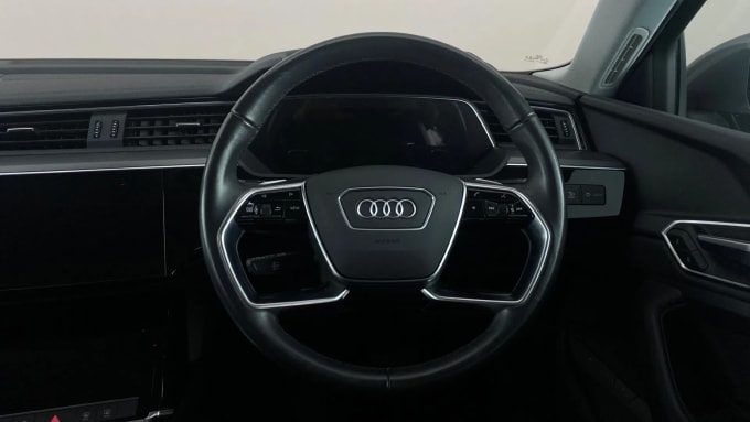 2022 Audi E-tron