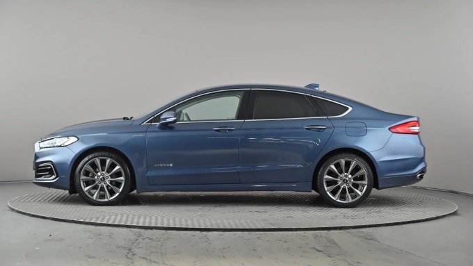 2020 Ford Mondeo