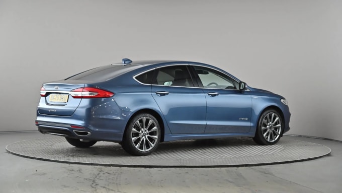 2020 Ford Mondeo