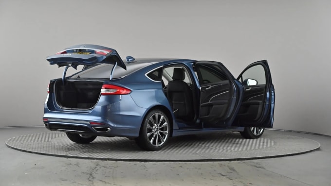 2020 Ford Mondeo