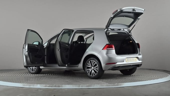 2018 Volkswagen Golf