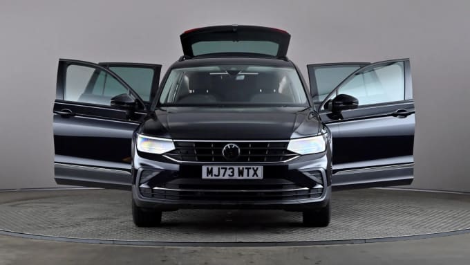 2023 Volkswagen Tiguan
