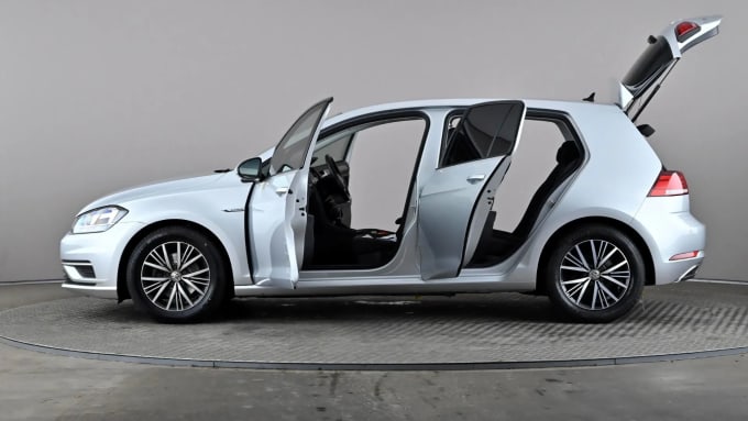 2018 Volkswagen Golf