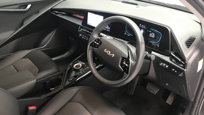 2023 Kia Niro