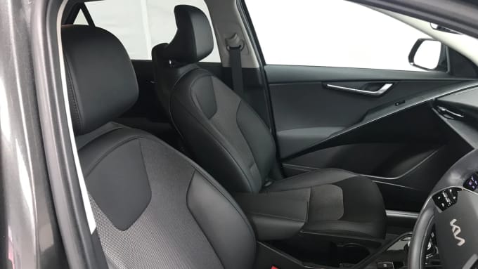 2023 Kia Niro