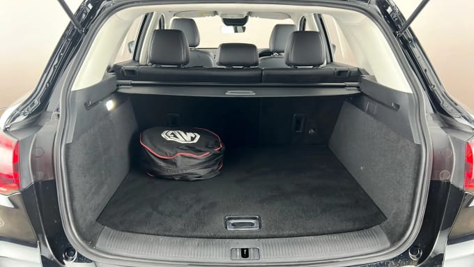 2023 Mg Motor Uk Hs