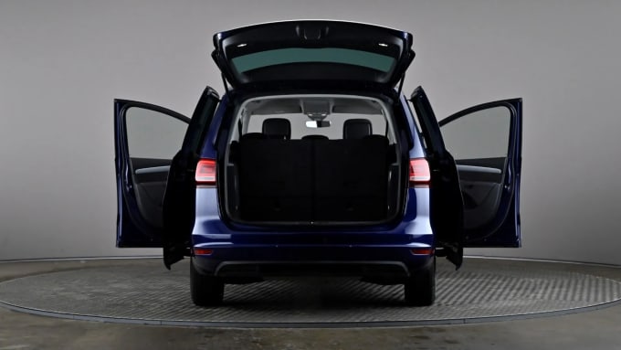 2022 Volkswagen Sharan