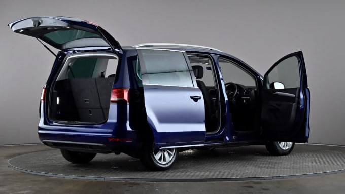 2022 Volkswagen Sharan