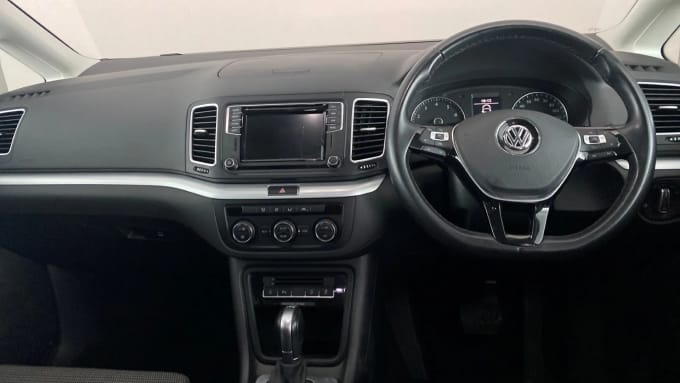 2022 Volkswagen Sharan