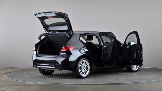 2024 BMW 1 Series