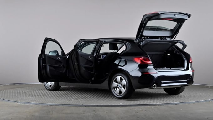 2024 BMW 1 Series