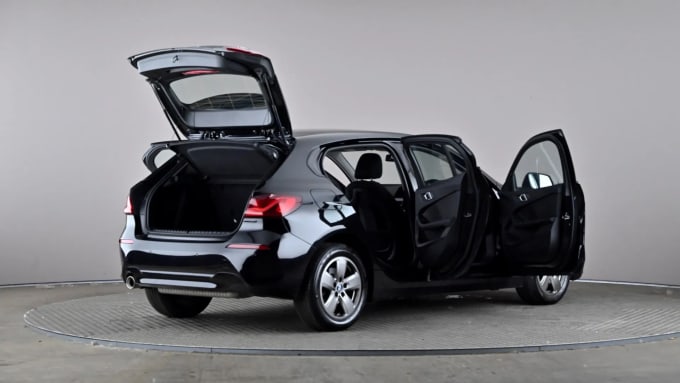 2024 BMW 1 Series