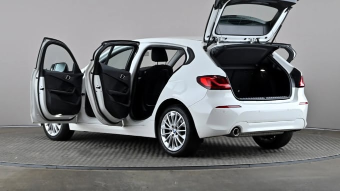 2024 BMW 1 Series