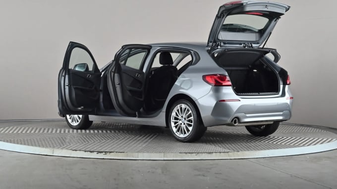 2024 BMW 1 Series