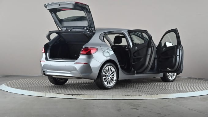 2024 BMW 1 Series