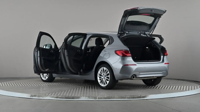 2024 BMW 1 Series