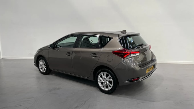 2018 Toyota Auris
