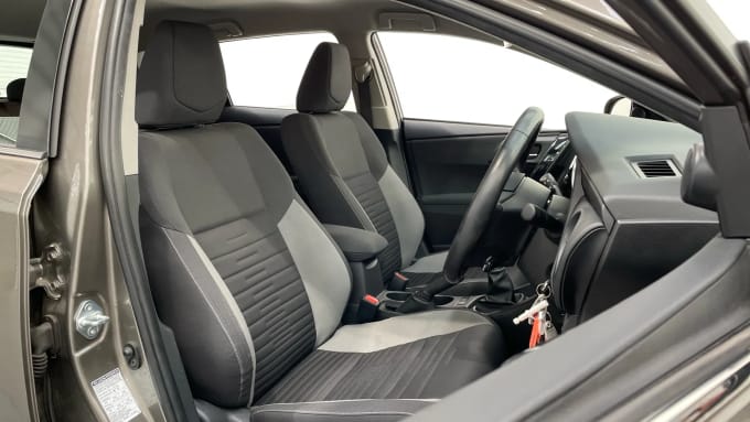 2018 Toyota Auris