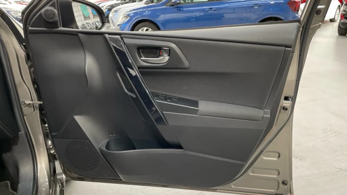 2018 Toyota Auris