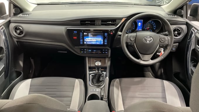 2018 Toyota Auris
