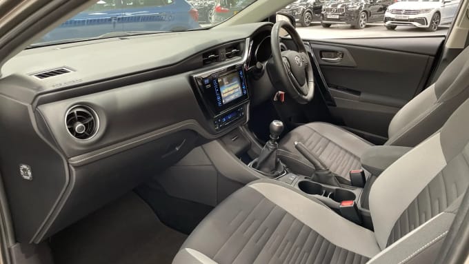 2018 Toyota Auris