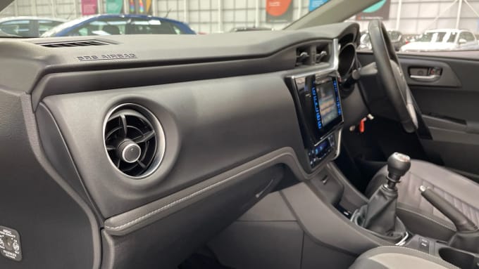 2018 Toyota Auris