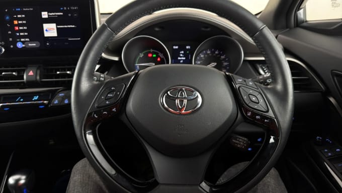 2022 Toyota C-hr
