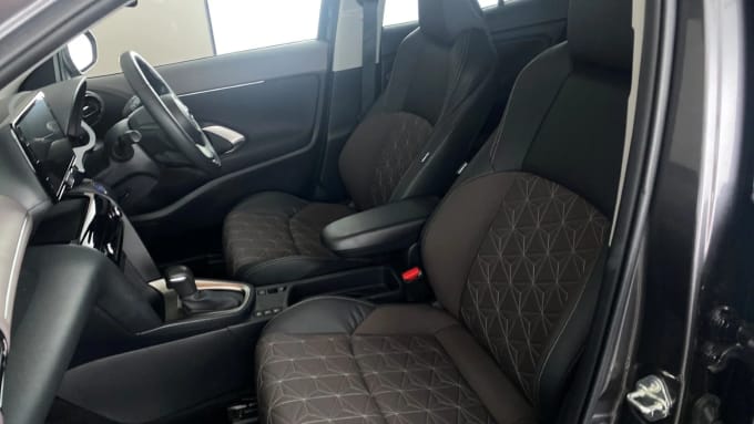 2024 Toyota Yaris Cross