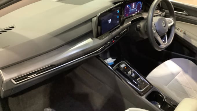 2023 Volkswagen Golf