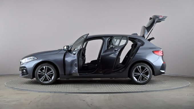 2021 BMW 1 Series