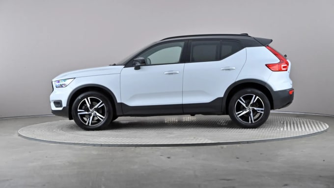 2021 Volvo Xc40