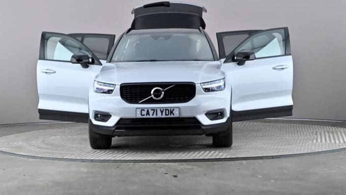 2021 Volvo Xc40